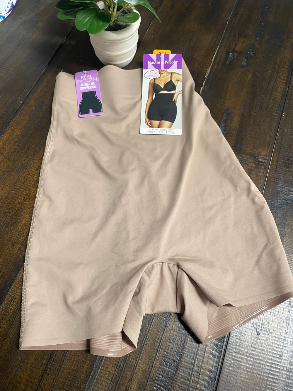 Naomi & Nicole Women's Nude High-Waist Firm Control Boy Shorts NWT